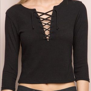 Brandy Melville tie up quarter sleeve